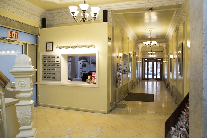 Imagen de los interiores del Hotel Morningside Inn. Foto 17