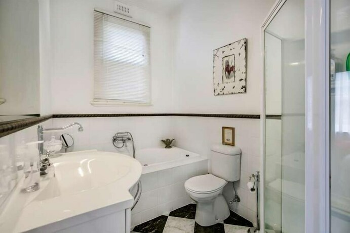 Imagen de la habitación del Hotel Mornington Bed and Breakfast. Foto 21