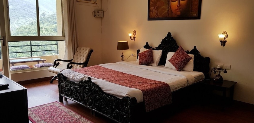 Imagen de los interiores del Hotel Mornis Camp and Resort. Foto 19