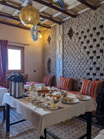 Imagen del bar/restaurante del Hotel Moroccan Desert Camp. Foto 5