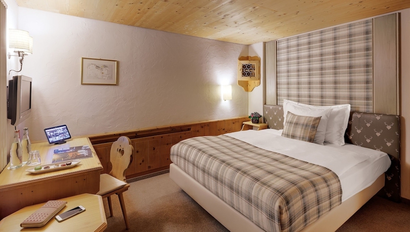 Imagen de la habitación del Hotel Morosani Posthotel Davos. Foto 11