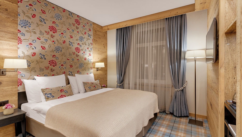 Imagen de la habitación del Hotel Morosani Schweizerhof. Foto 11