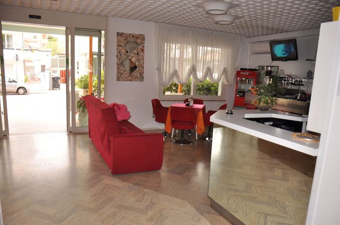 Imagen de los interiores del Hotel Morri, Riccione. Foto 19