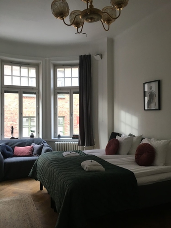 Imagen de la habitación del Hotel Morris. Foto 16