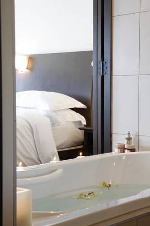 Imagen de la habitación del Hotel Mortagne. Foto 15