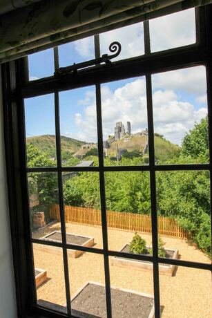Imagen general del Hotel Mortons Manor. Foto 10