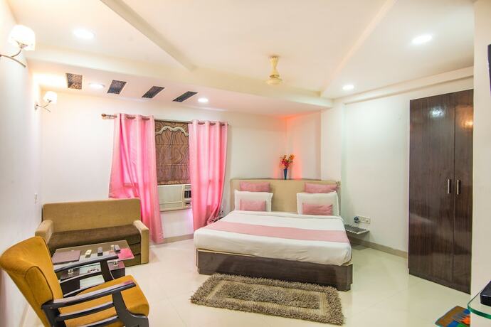Imagen de la habitación del Hotel Morya Regency. Foto 18