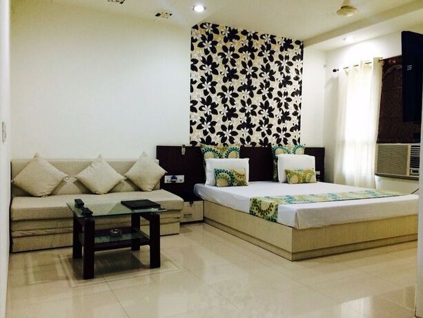 Imagen de la habitación del Hotel Morya Regency. Foto 20