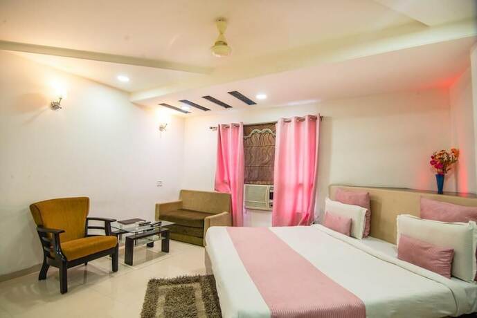 Imagen de la habitación del Hotel Morya Regency. Foto 22