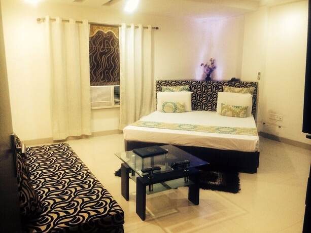 Imagen de la habitación del Hotel Morya Regency. Foto 23