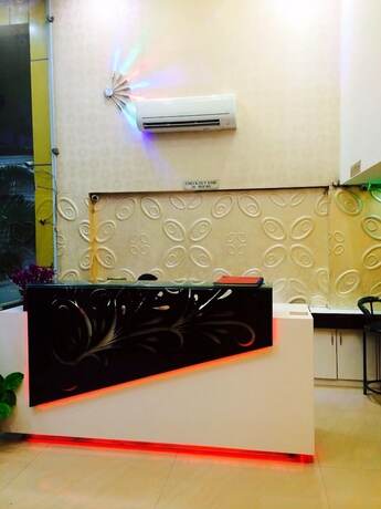 Imagen de los interiores del Hotel Morya Regency. Foto 38
