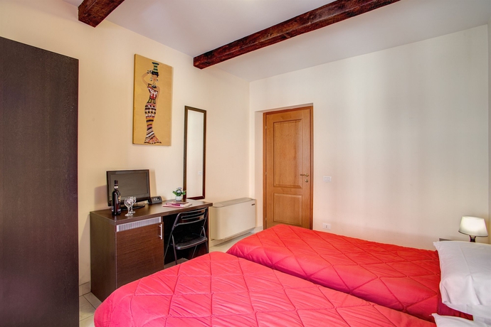 Imagen de la habitación del Hotel Mosaic, Roma. Foto 13