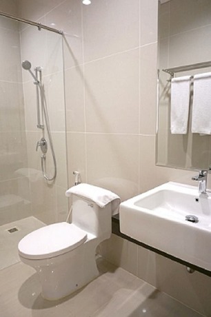 Imagen de la habitación del Hotel Moscha Surabaya City Center. Foto 26