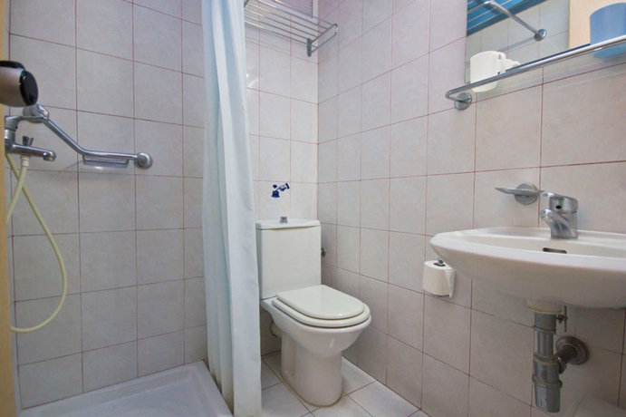 Imagen de la habitación del Hotel Moschos. Foto 7