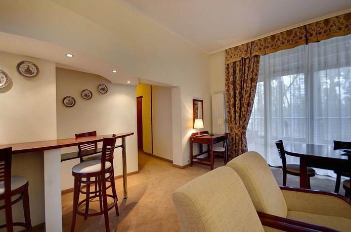 Imagen de la habitación del Hotel Moscicki Resort And Conference. Foto 10