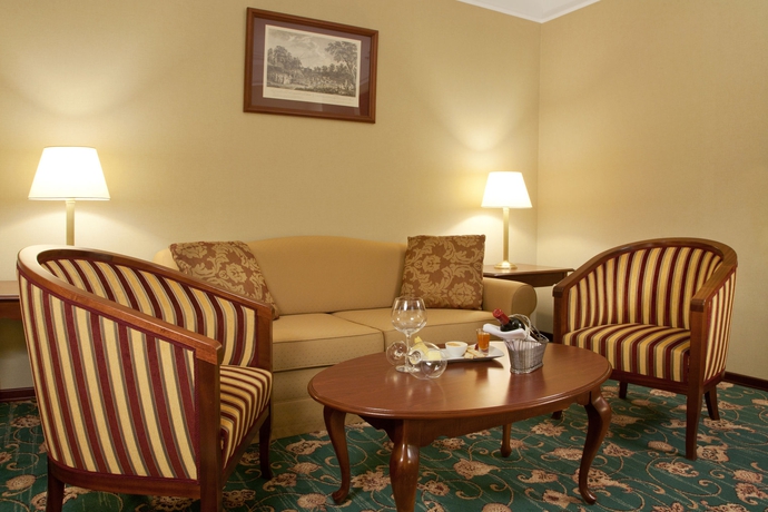 Imagen de los interiores del Hotel Moscow Marriott Tverskaya. Foto 5