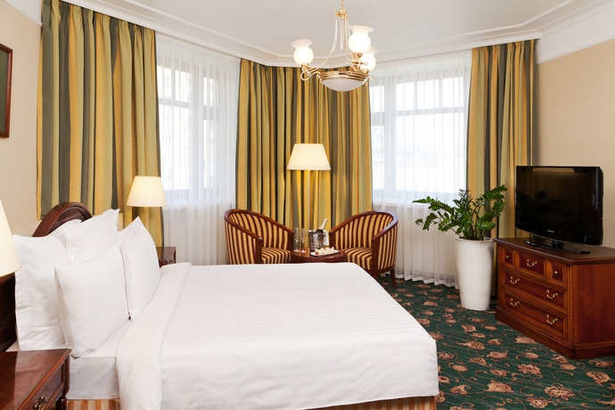 Imagen de la habitación del Hotel Moscow Marriott Tverskaya. Foto 2