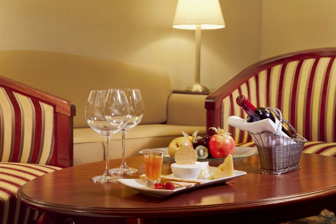 Imagen de la habitación del Hotel Moscow Marriott Tverskaya. Foto 4