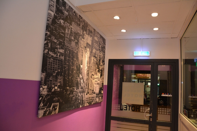 Imagen de los interiores del Hotel Mosel Frankfurt. Foto 19