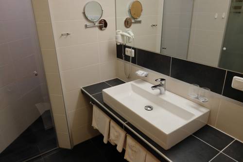 Imagen de la habitación del Hotel Moserhof, Wangle. Foto 8