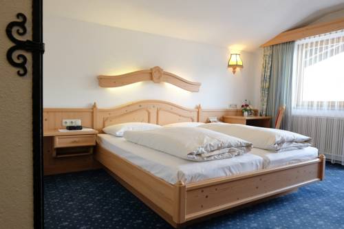 Imagen de la habitación del Hotel Moserhof, Wangle. Foto 10