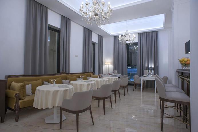 Imagen del bar/restaurante del Hotel Moskva, Budva. Foto 5