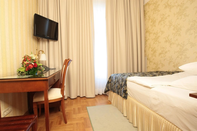 Imagen de la habitación del Hotel Moskva, Stari Grad. Foto 2