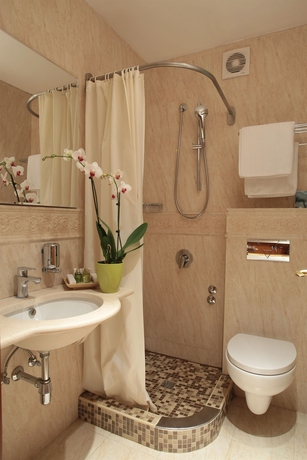 Imagen de la habitación del Hotel Moskva, Stari Grad. Foto 4