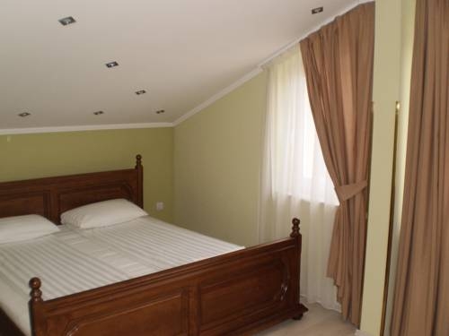 Imagen general del Hotel Mosoly Apartman. Foto 16