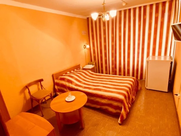 Imagen de la habitación del Hotel Mosotel. Foto 8
