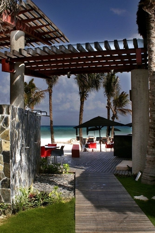 Imagen del bar/restaurante del Hotel Mosquito Beach. Foto 4