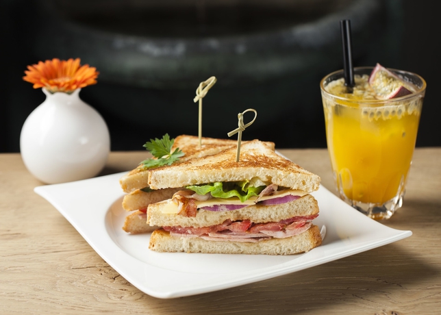 Imagen del bar/restaurante del Hotel Moss Boutique. Foto 6