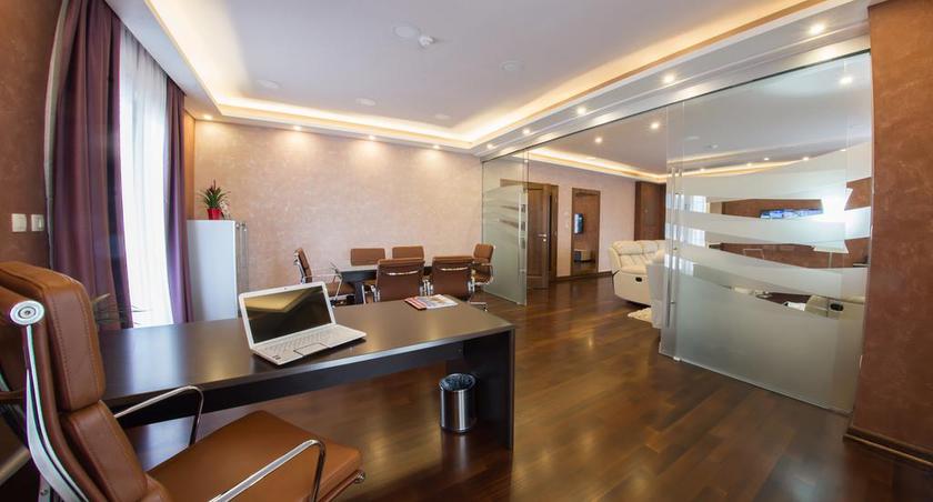 Imagen de los interiores del Hotel Mostar. Foto 14