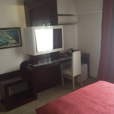 Imagen de la habitación del Hotel Mostar, Muratpaşa. Foto 6