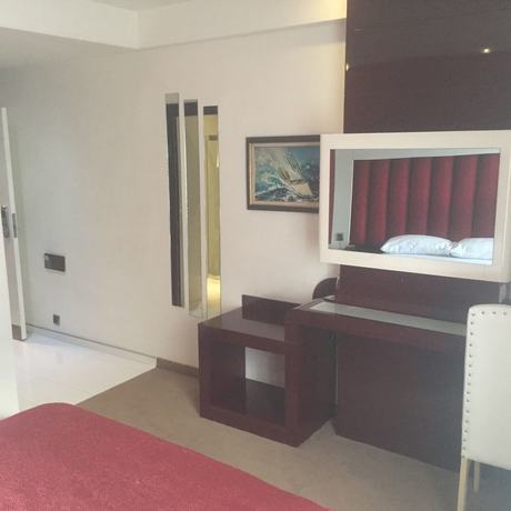 Imagen de la habitación del Hotel Mostar, Muratpaşa. Foto 7