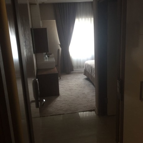 Imagen de la habitación del Hotel Mostar, Muratpaşa. Foto 9