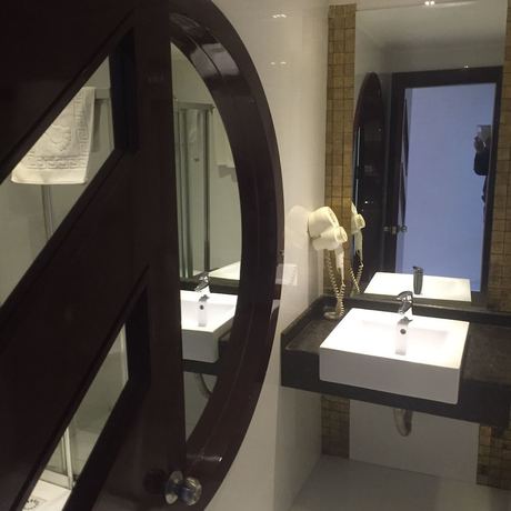 Imagen de la habitación del Hotel Mostar, Muratpaşa. Foto 10