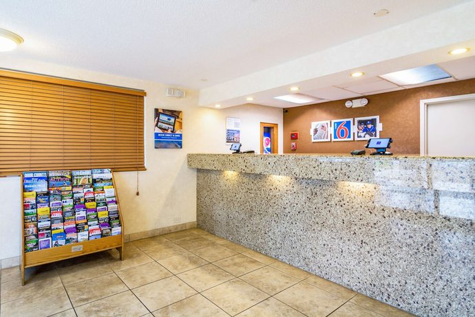 Imagen de los interiores del Hotel Motel 6 Alsip, IL. Foto 20