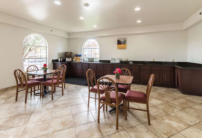 Imagen de los interiores del Hotel Motel 6 Alvarado, TX. Foto 20