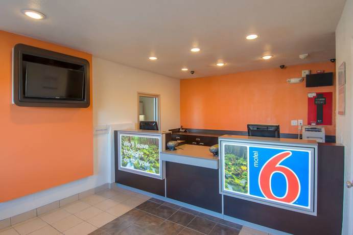 Imagen de los interiores del Hotel Motel 6 Arcata, CA - Cal Poly Humboldt. Foto 18