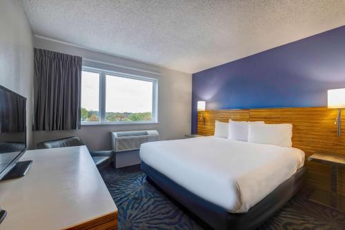 Imagen de la habitación del Hotel Motel 6 Arlington TX Entertainment District. Foto 5