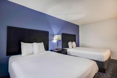 Imagen de la habitación del Hotel Motel 6 Arlington TX Entertainment District. Foto 11