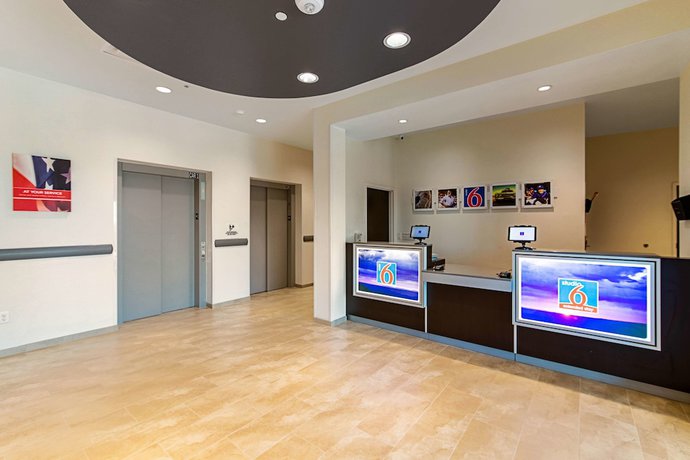 Imagen de los interiores del Hotel Motel 6 Austin, TX - Airport. Foto 17
