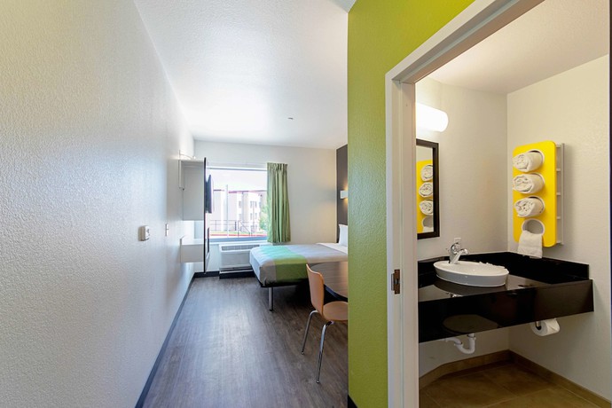 Imagen de la habitación del Hotel Motel 6 Austin, TX - Airport. Foto 8