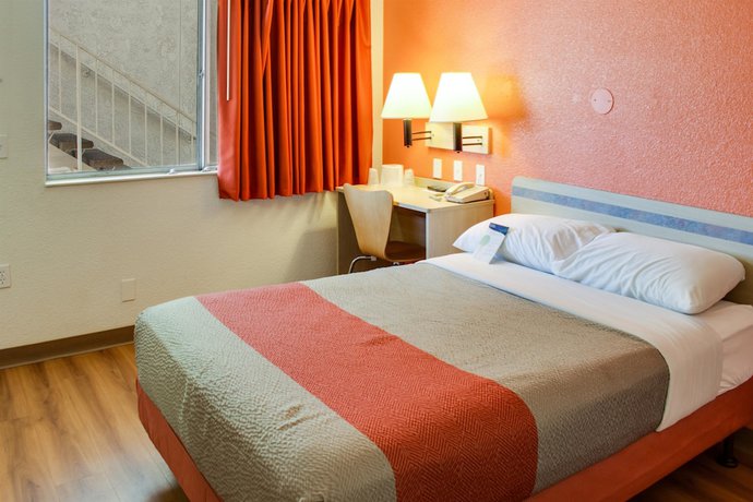 Imagen de la habitación del Hotel Motel 6 Bakersfield, CA - South. Foto 16