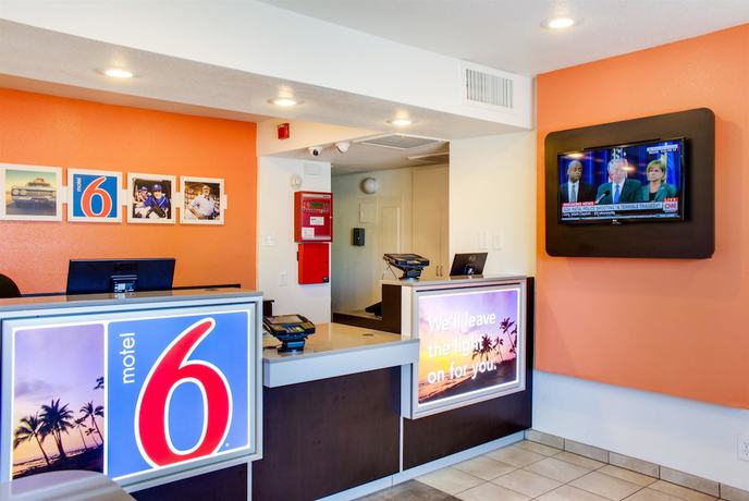 Imagen de los interiores del Hotel Motel 6 Bakersfield, CA - South. Foto 19