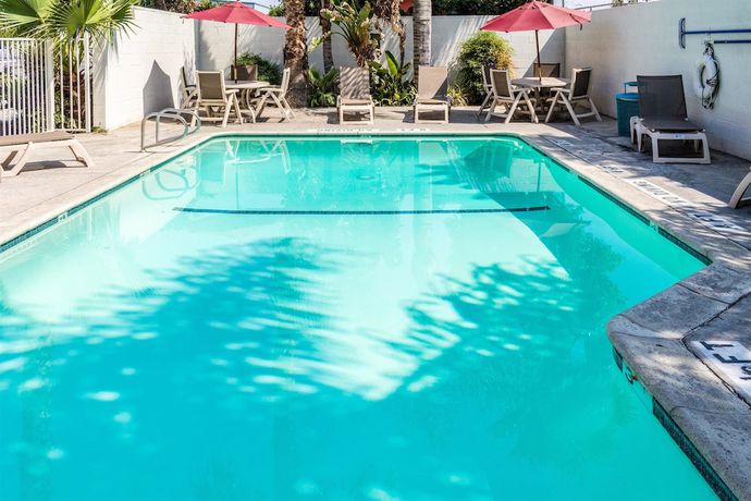 Imagen de la piscina del Hotel Motel 6 Bakersfield, Ca - East. Foto 19