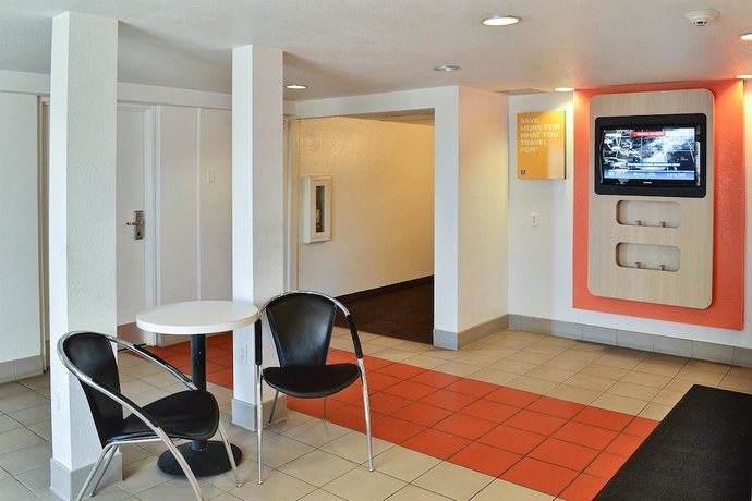 Imagen de los interiores del Hotel Motel 6 Billings, MT - North. Foto 18