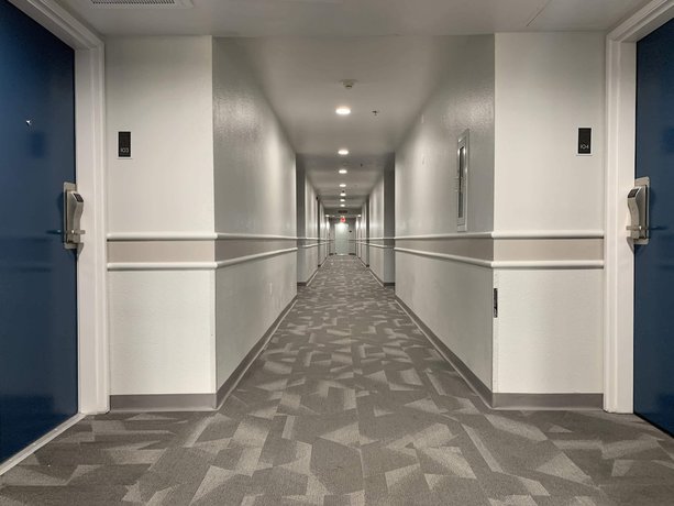 Imagen de los interiores del Hotel Motel 6 Bullhead City, AZ. Foto 16