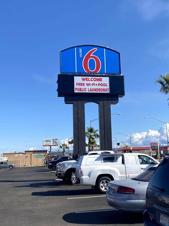 Imagen general del Hotel Motel 6 Bullhead City, AZ. Foto 4